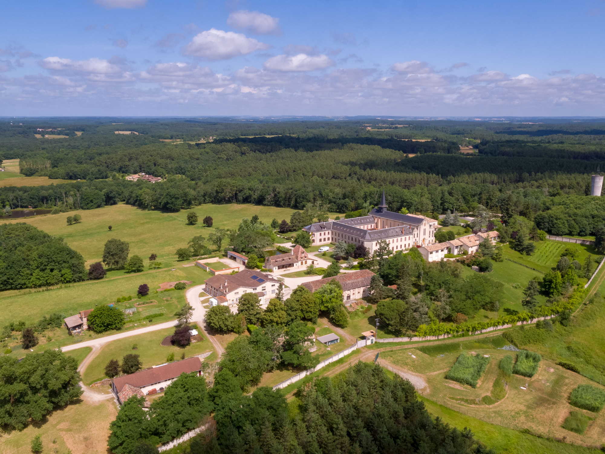 Abbaye Vue Du Ciel 13