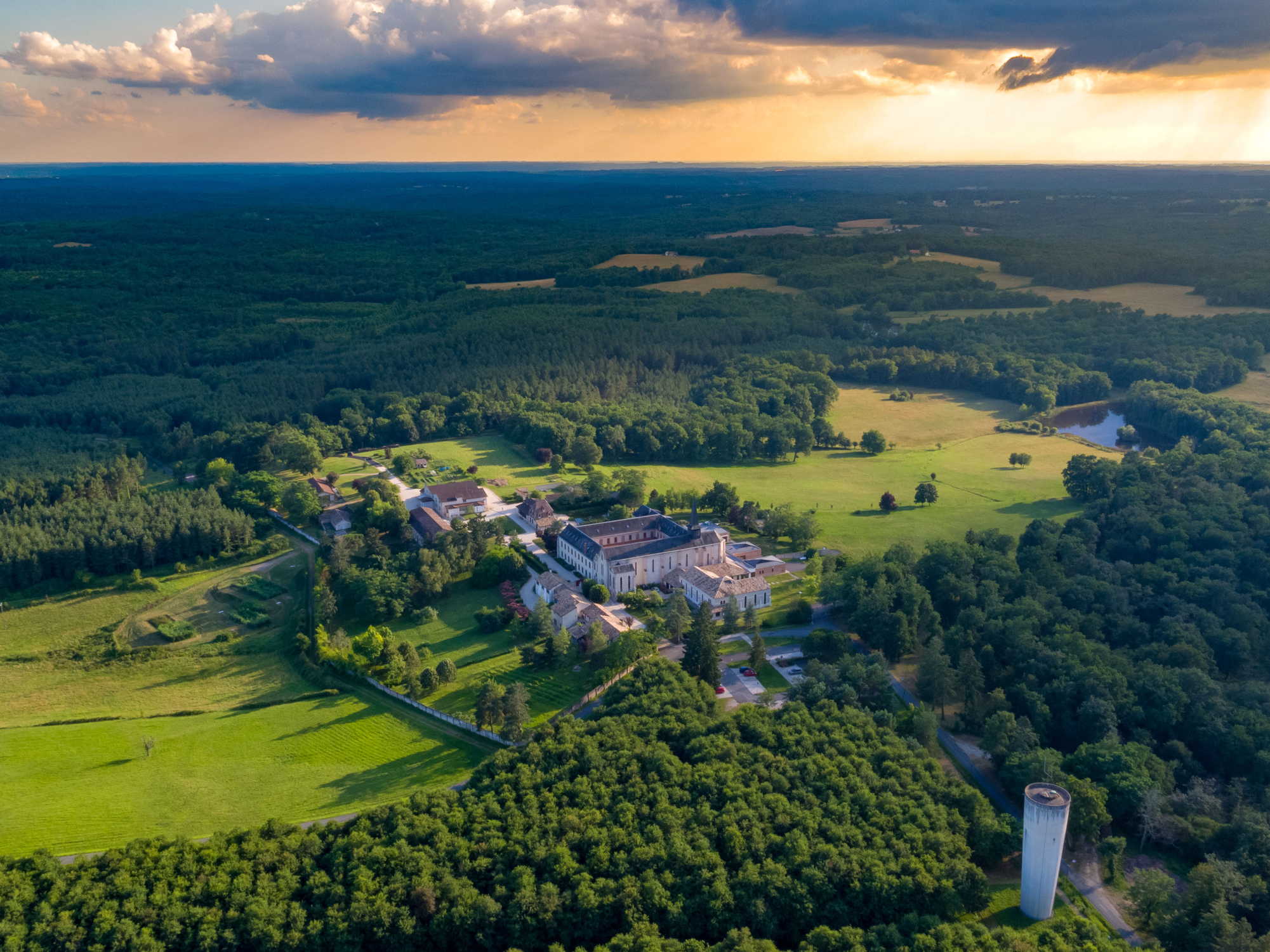 Abbaye Vue Du Ciel 3