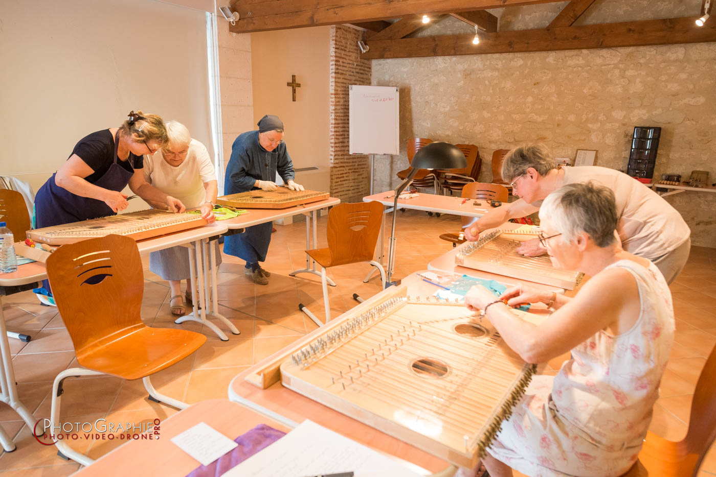 {Abbaye notre Dame de Bonne Espérance} {Fromage de La ETrappe, retraites spirituelles}