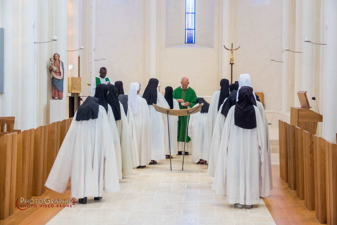 {Abbaye notre Dame de Bonne Espérance} {Fromage de La ETrappe, retraites spirituelles}